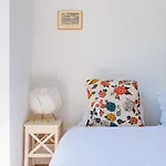 Апартаменты Costa Do Castelo Sky Views