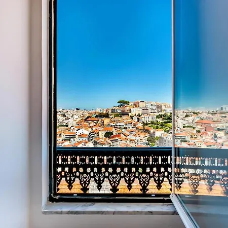 Costa Do Castelo Sky Views * Lisbon